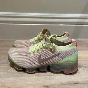 Nike Air Vapormax Flyknit 3 “Barely Volt Pink”